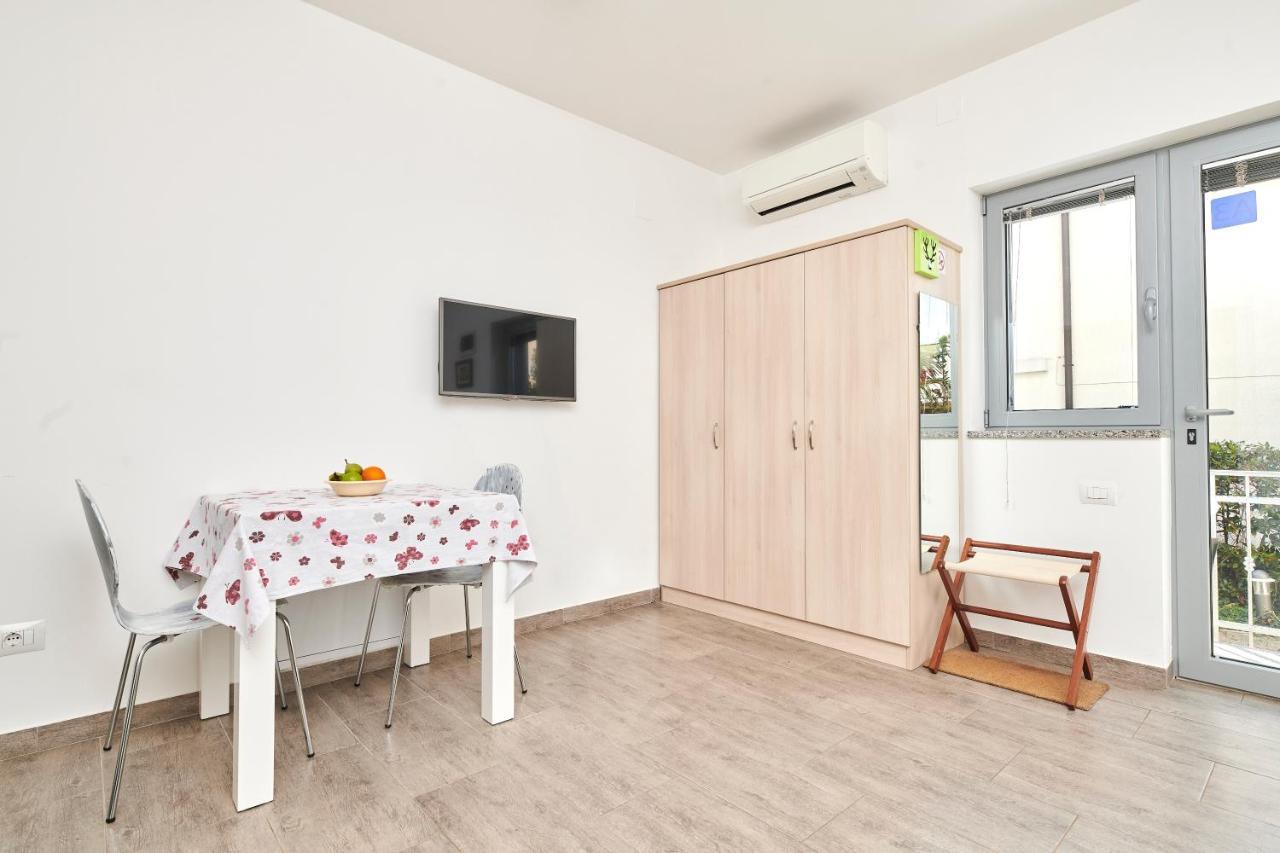 אומאג Apartments Ferlin מראה חיצוני תמונה