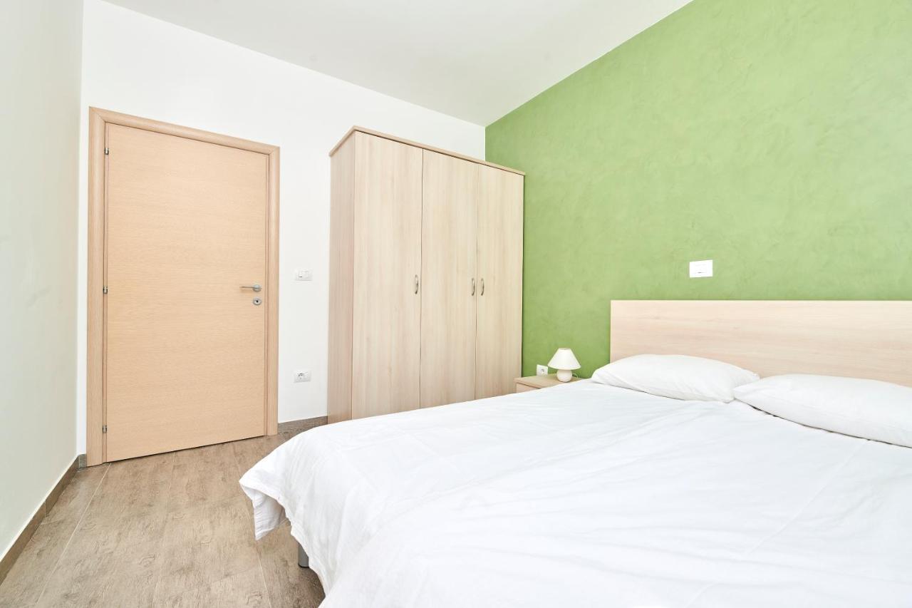 אומאג Apartments Ferlin מראה חיצוני תמונה