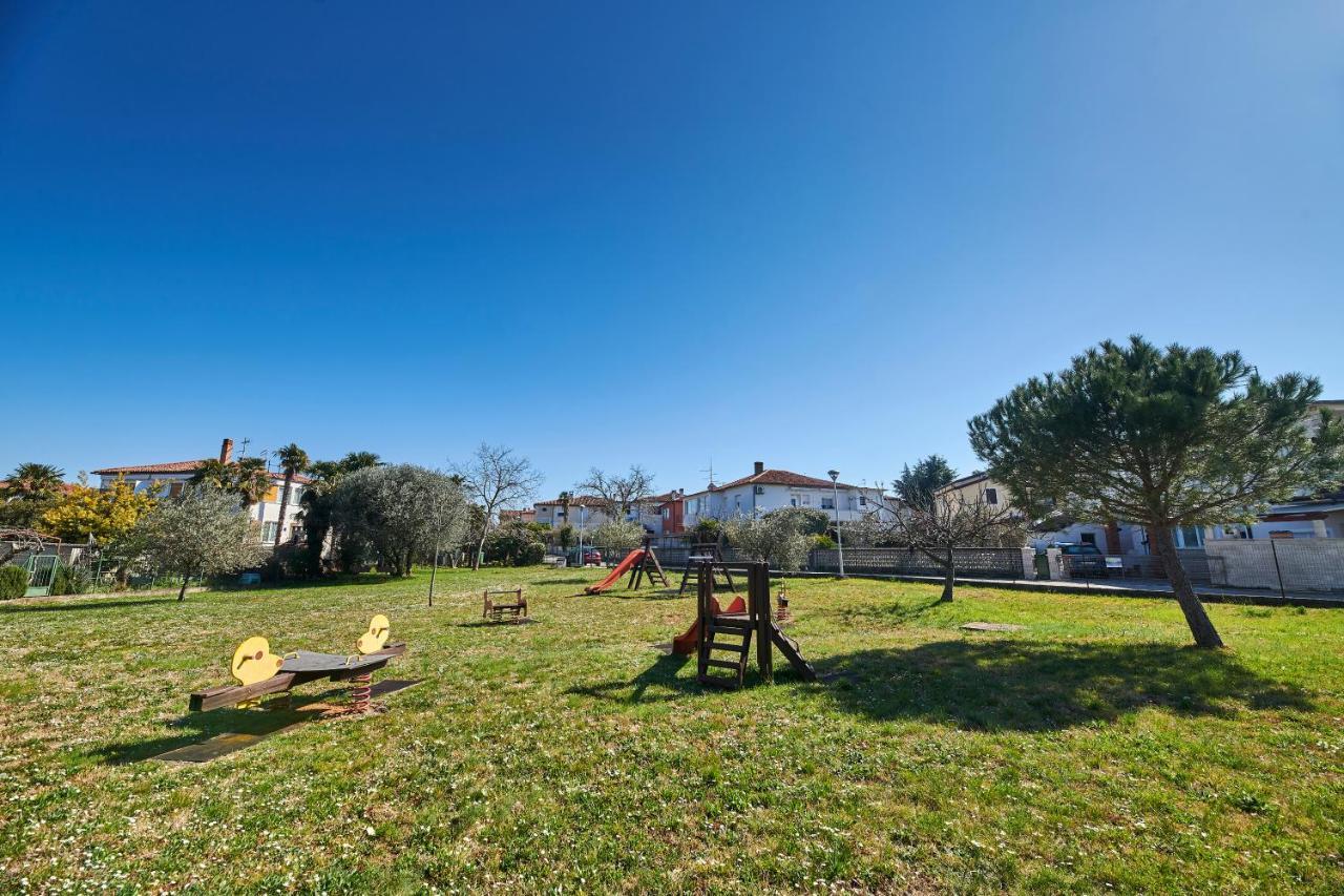 אומאג Apartments Ferlin מראה חיצוני תמונה